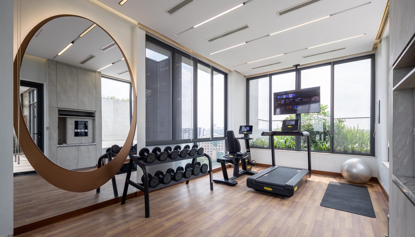 Gym-Divine-01