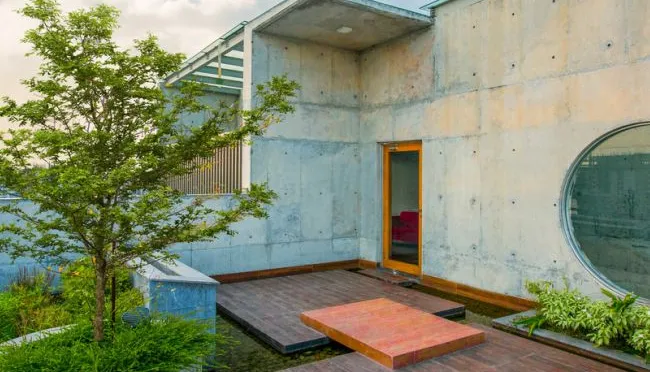 The Landing 141 Detail 2